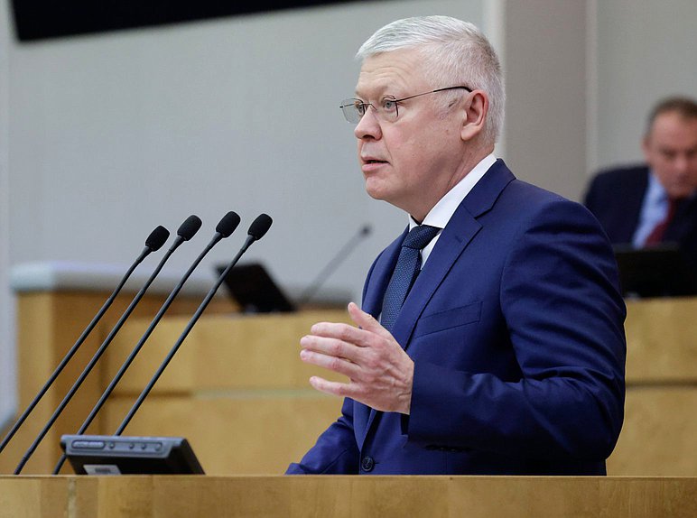 Председатель Комитета по безопасности и противодействию коррупции Василий Пискарев