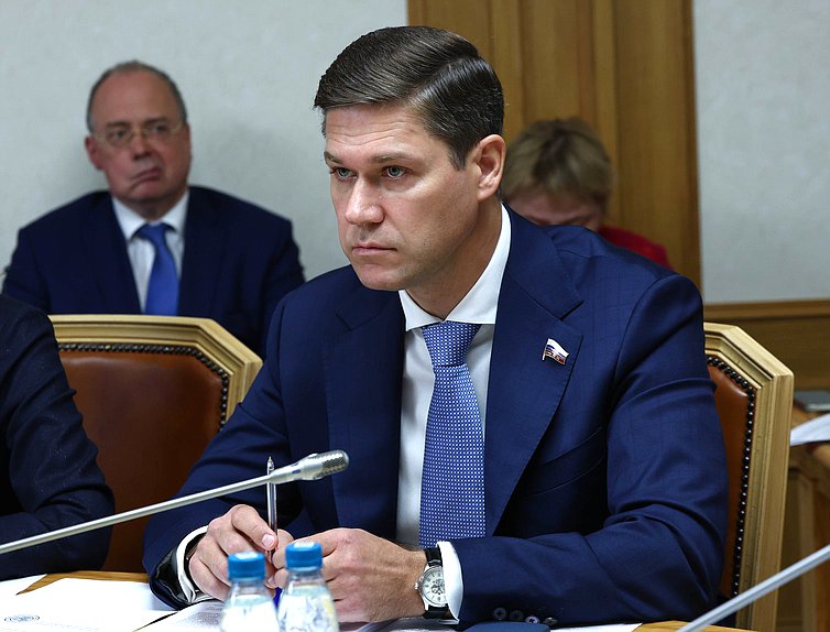 Член Комитета по аграрным вопросам Сергей Алтухов