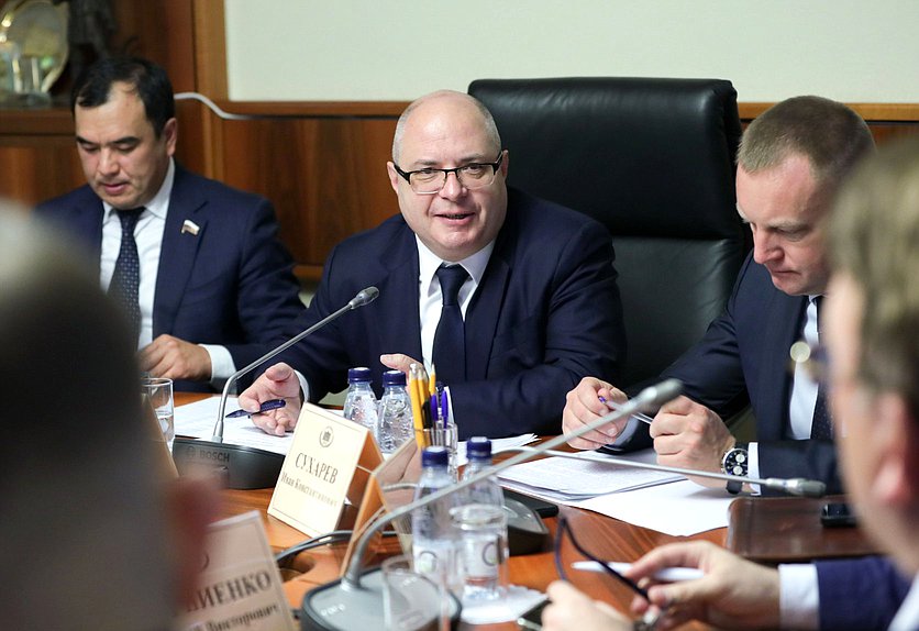 Председатель Комитета по вопросам собственности, земельным и имущественным отношениям Сергей Гаврилов