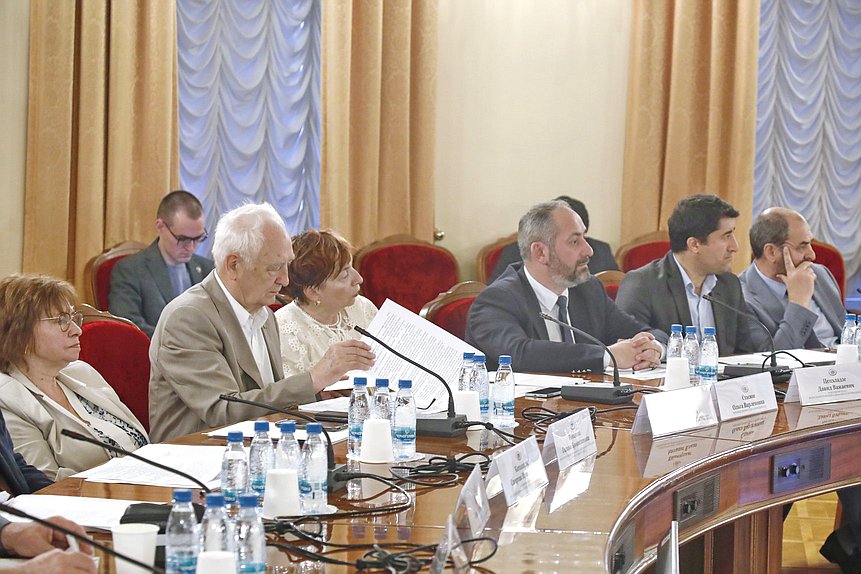 Заседание Экспертного совета при Комитете по делам национальностей