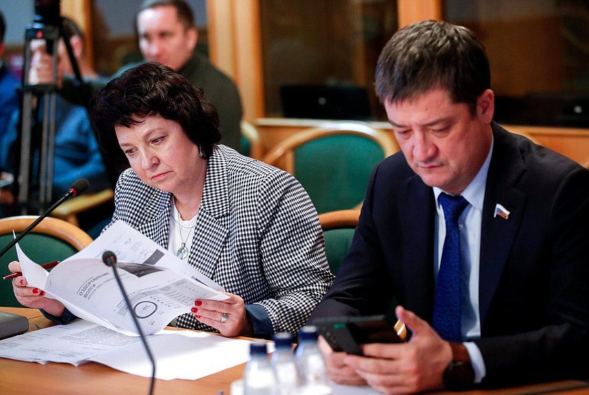 Заседание межфракционной рабочей группы Комитета по экологии, природным ресурсам и охране окружающей среды по сохранению и развитию реки Волги