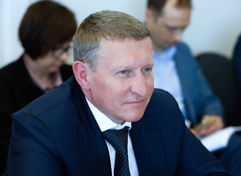 Член Комитета по контролю Дмитрий Скриванов