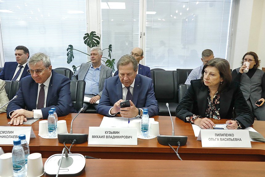 Член Комитета по науке и высшему образованию Михаил Кузьмин