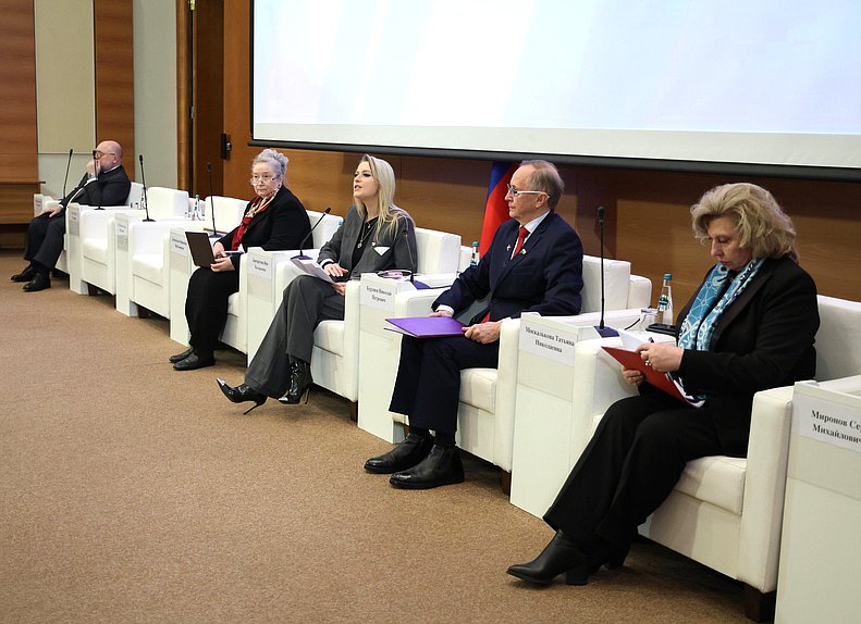 Круглый стол на тему «Общественный контроль и культура: актуальные вопросы и перспективы»