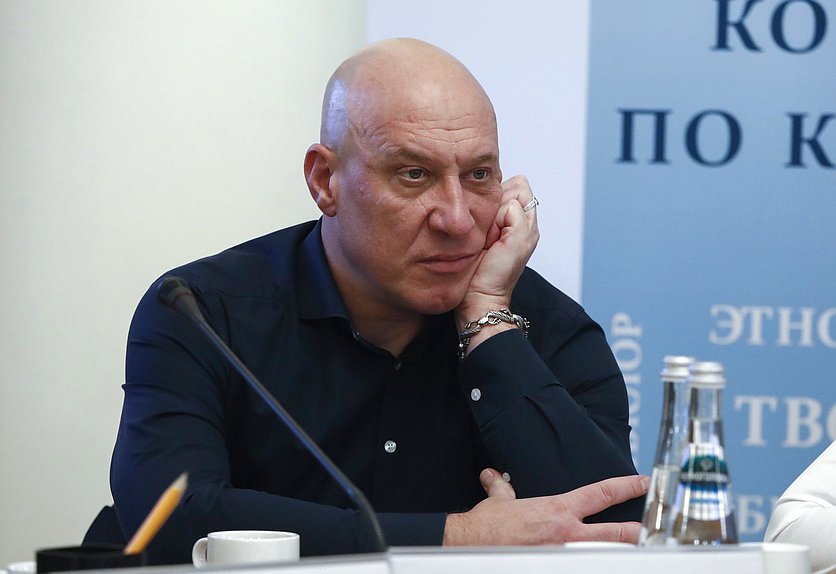 Первый заместитель Председателя Комитета по культуре Денис Майданов