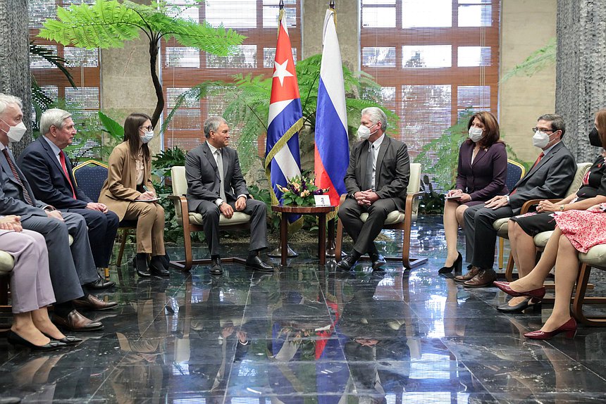 Reunión del Jefe de la Duma Estatal, Vyacheslav Volodin, con el Primer Secretario del Comité Central del Partido Comunista y el Presidente de la República de Cuba, Miguel Díaz-Canel Bermúdez