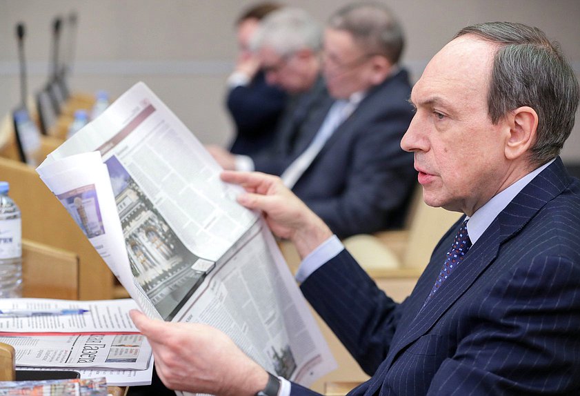 Первый заместитель Председателя Комитета по международным делам Вячеслав Никонов