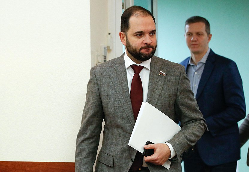 Первый заместитель Председателя Комитета по науке и высшему образованию Александр Мажуга