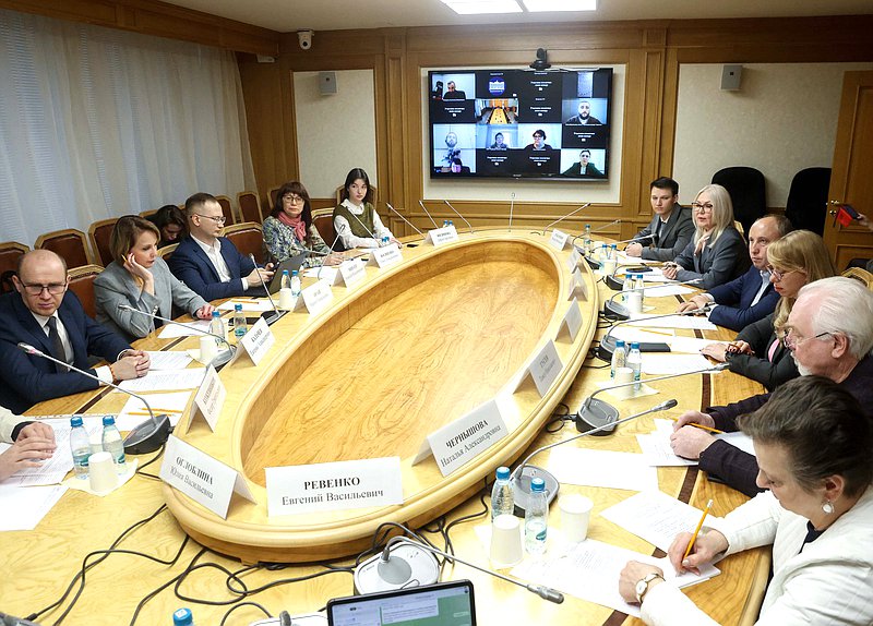 Круглый стол на тему "Роль региональных и местных печатных СМИ в устойчивом развитии сельских территорий"