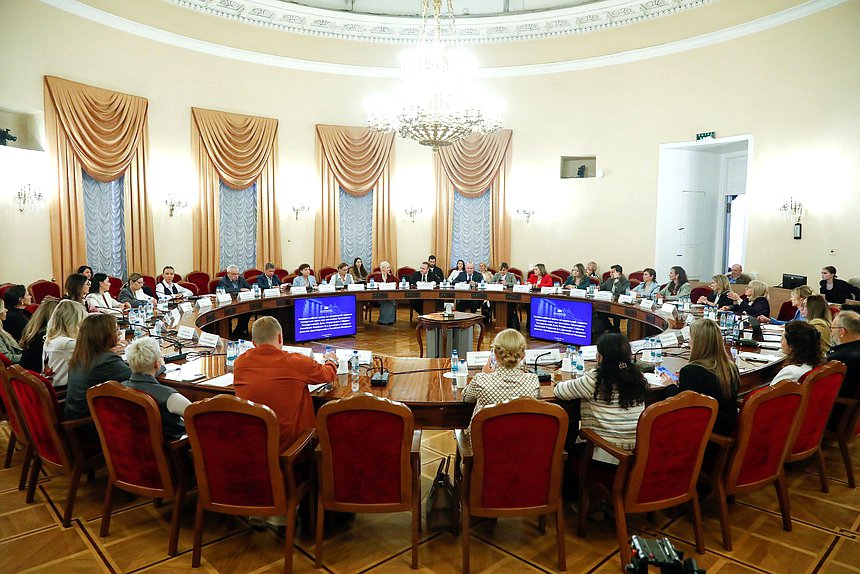 Заседание рабочей группы по превентивной медицине Экспертного совета по вопросам развития здравоохранения в РФ при заместитель Председателя Государственной Думы Владиславе Даванкове