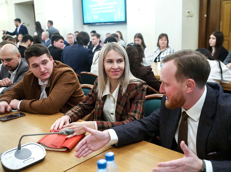 Круглый стол на тему «Малые формы хозяйствования. Возможности, задачи и перспективы»