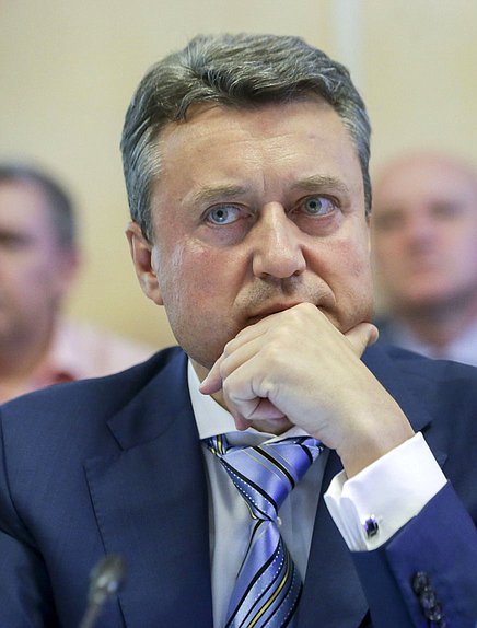 Член Комитета по безопасности и противодействию коррупции Анатолий Выборный