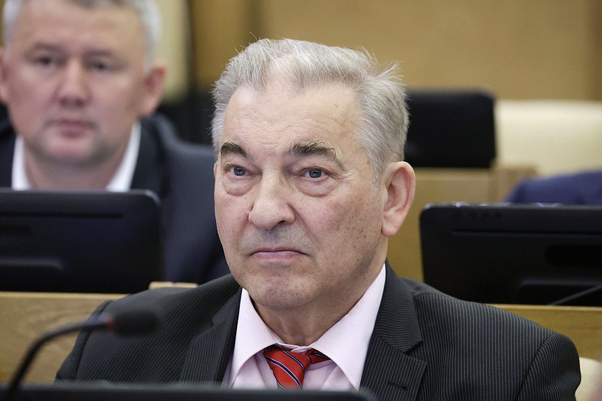 Член Комитета по физической культуре и спорту Владислав Третьяк