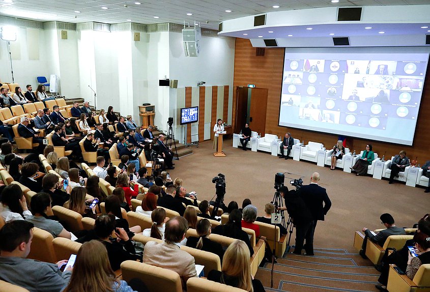 Круглый стол на тему «Игрушки как канал скрытой пропаганды: визуальные образы, маркировка, проверка, квоты»