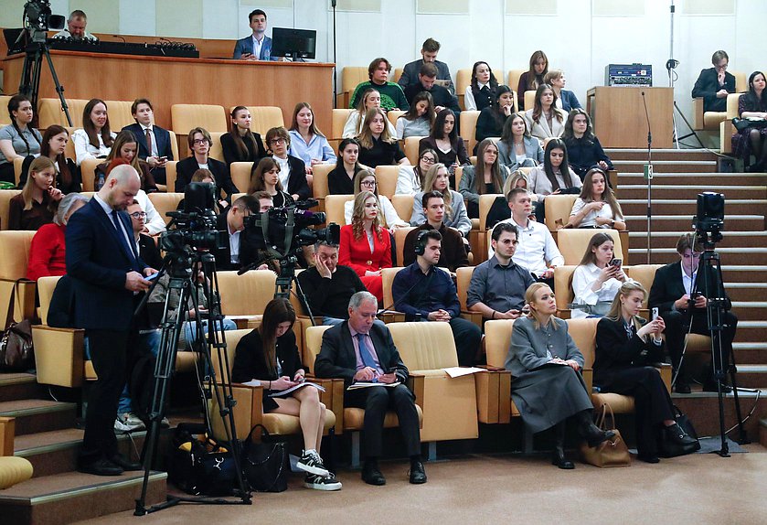 Круглый стол на тему «Игрушки как канал скрытой пропаганды: визуальные образы, маркировка, проверка, квоты»