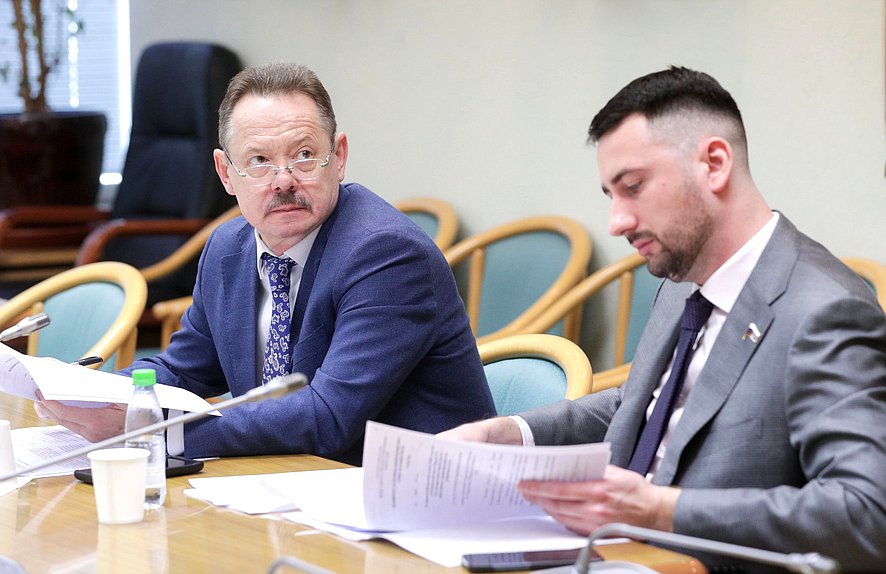 Член Комитета по региональной политике и проблемам Севера и Дальнего Востока Владимир Новиков