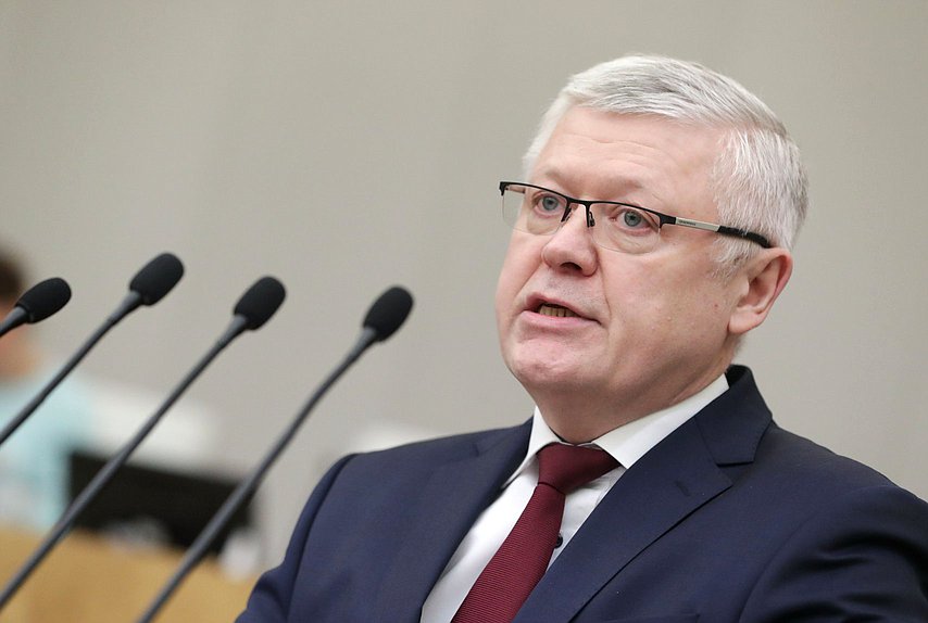 Председатель Комитета по безопасности и противодействию коррупции Василий Пискарев