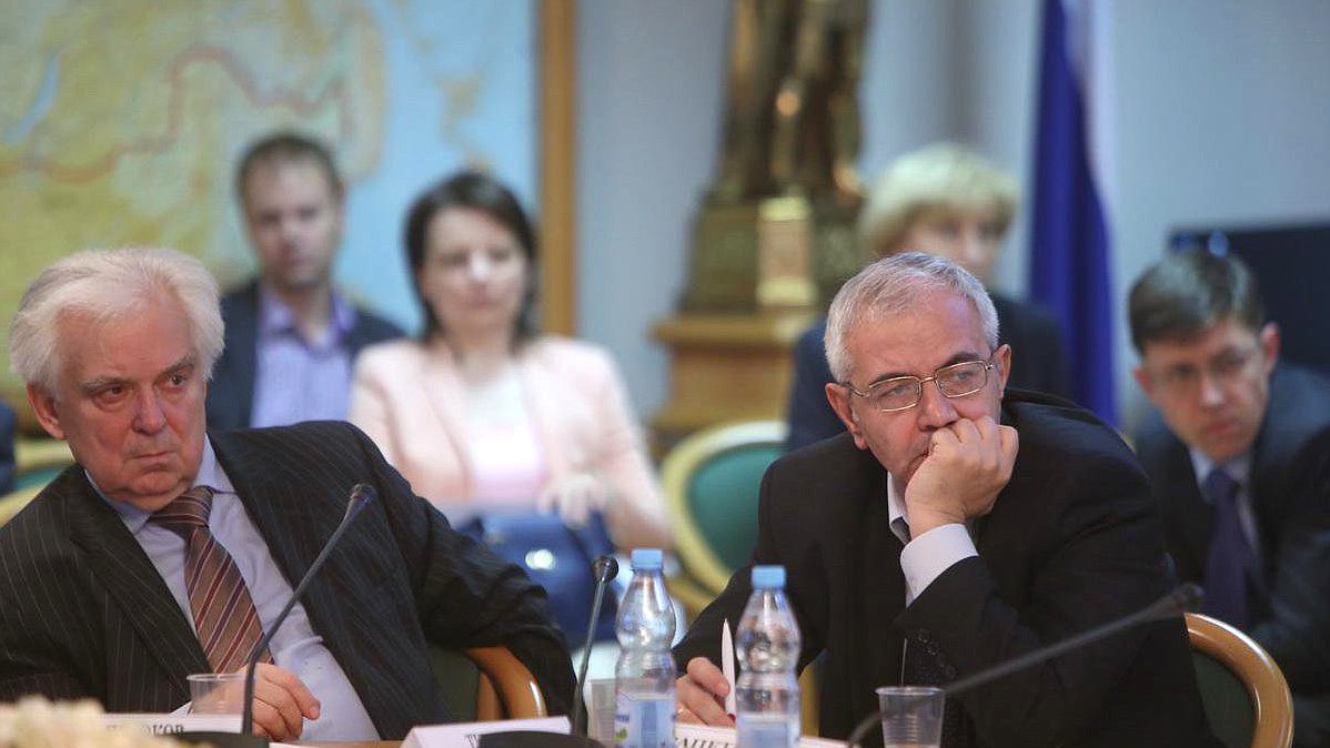 «Круглый стол» Комитета Государственной Думы по финансовому рынку на тему «О роли банков в преодолении кризиса и оживлении экономики России». 

