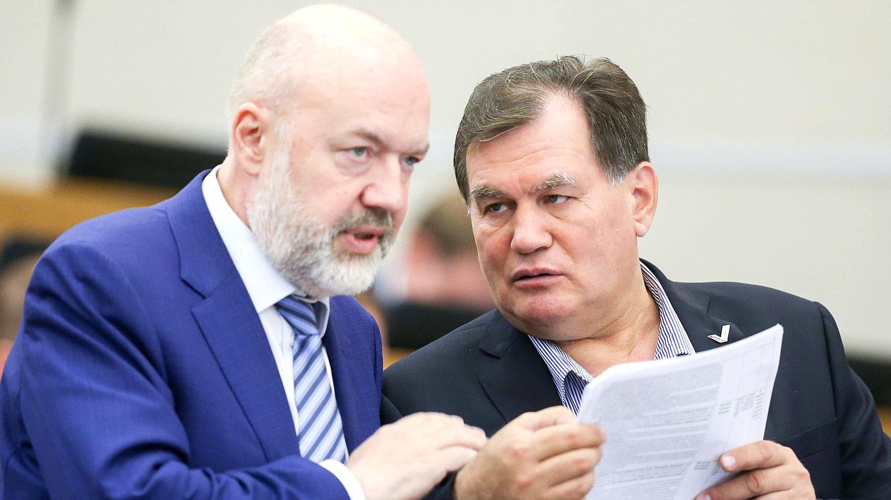 Председатель Комитета по государственному строительству и законодательству Павел Крашенинников