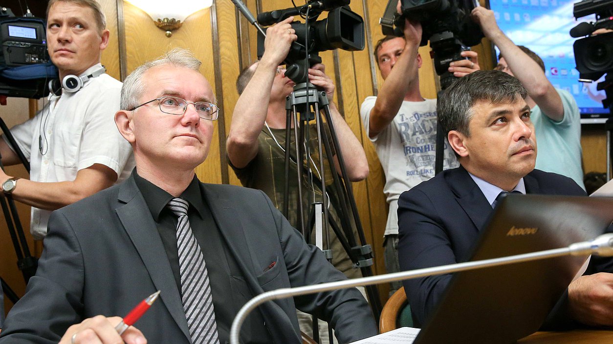 Член Комитета по труду, социальной политике и делам ветеранов Олег Шеин