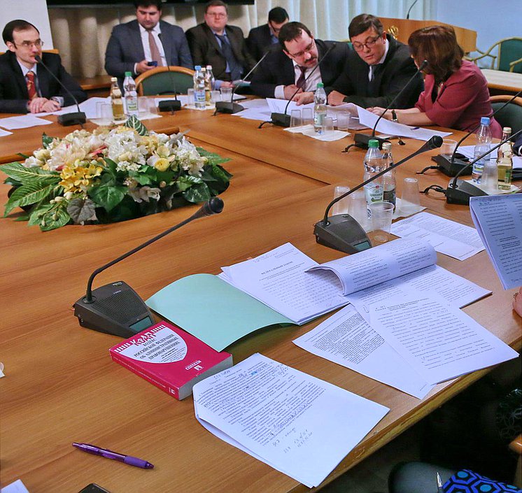 Рабочее совещание при Комитете Государственной Думы по конституционному законодательству и государственному строительству по обсуждению новой редакции Кодекса Российской Федерации об административных правонарушениях. 


