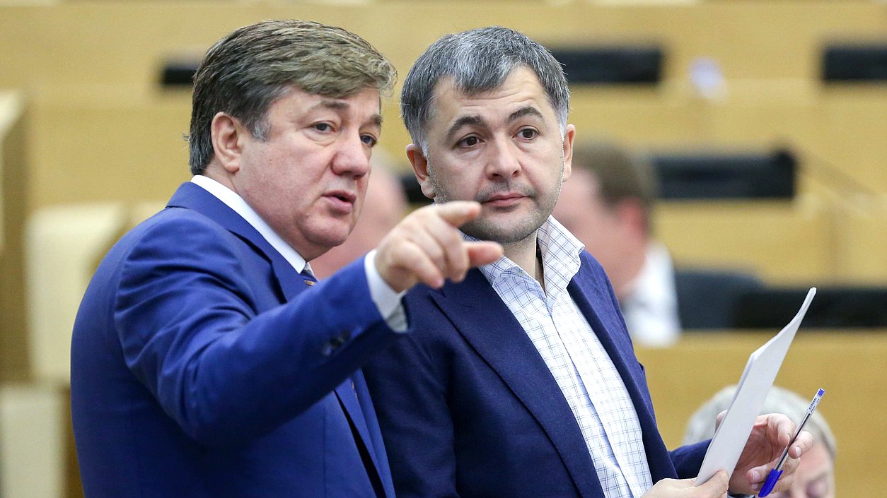 Первый заместитель Председателя Комитета по контролю и Регламенту Ризван Курбанов