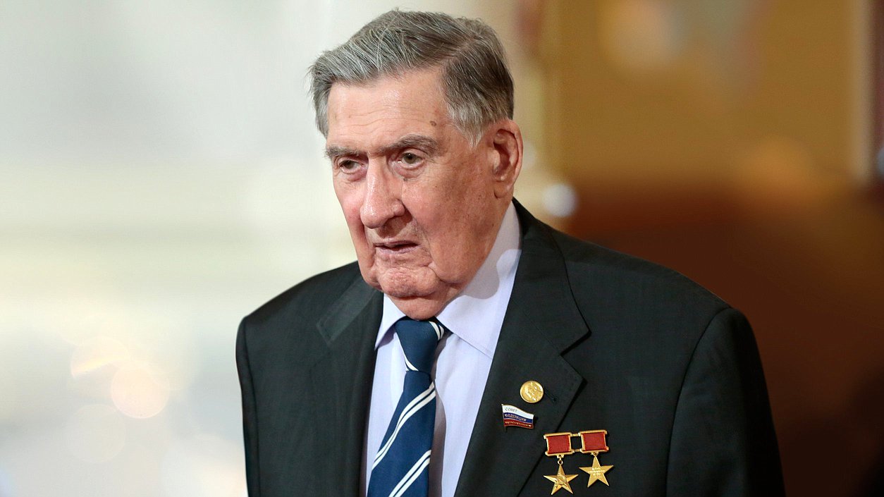 Владимир Долгих