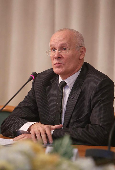 Круглый стол Комитета Государственной Думы по энергетике на тему «Импортозамещение нефтегазового оборудования как основа экономической и энергетической безопасности». 

