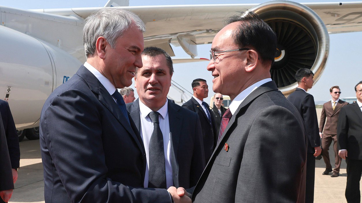 Chairman of the State Duma Vyacheslav Volodin and Chairman of the Standing Committee of the Supreme People's Assembly of the Democratic People’s Republic of Korea Jo Yong-won