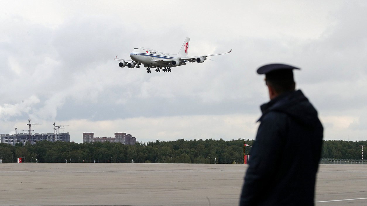 самолет аэропорт