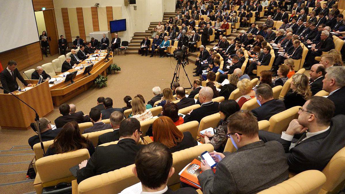 Парламентские слушания Комитета Государственной Дыму по федеративному устройству и вопросам местного самоуправления на тему "Вопросы реализации Федерального закона №131-ФЗ "Об общих принципах организации местного самоуправления в Российской Федерации" и задачи совершенствования федерального законодательства на новом этапе муниципального строительства".