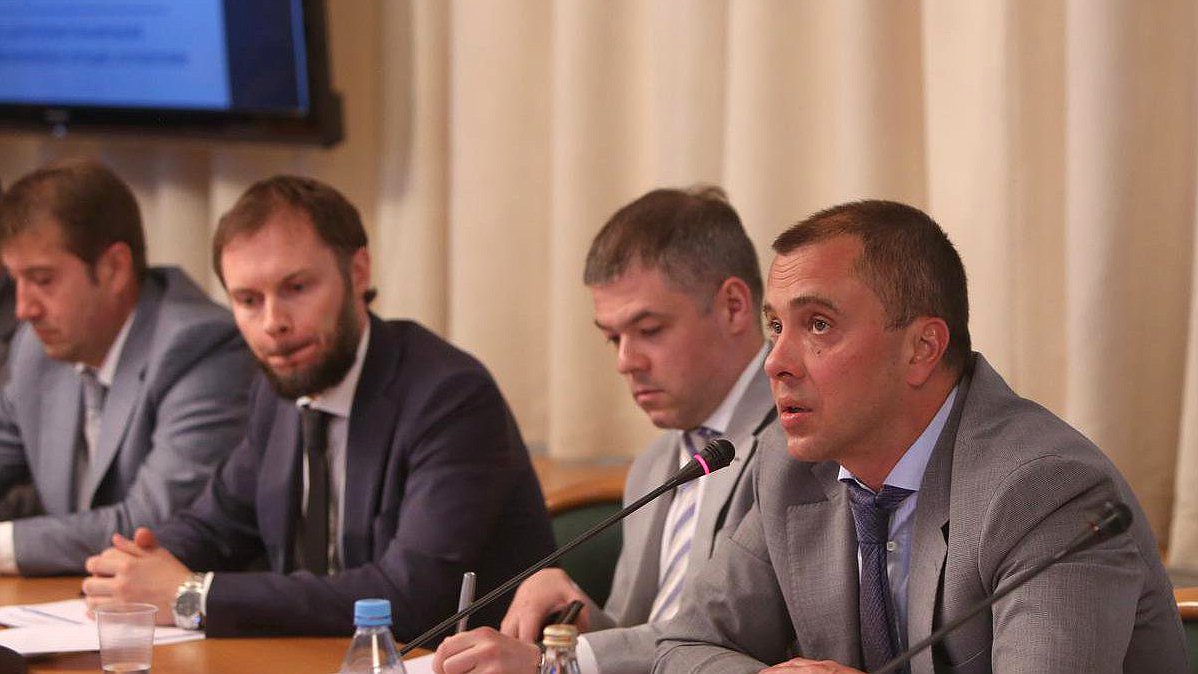 «Круглый стол» Комитета Государственной Думы по энергетике на тему «О вопросах правового регулирования функционирования и развития электросетевого комплекса Российской Федерации». 

