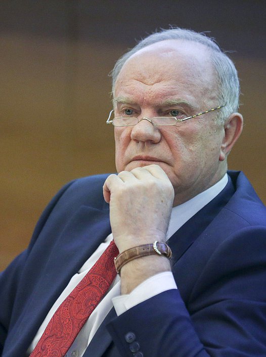 Руководитель фракции КПРФ Геннадий Зюганов
