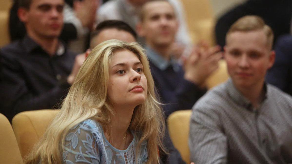 Лекция в рамках цикла лекций, приуроченных к Году российского кино, на тему «Михаил Булгаков: поединок с судьбой». 

Лектор – писатель, филолог, ректор Литературного института имени А.М.Горького А.Н.Варламов. 
