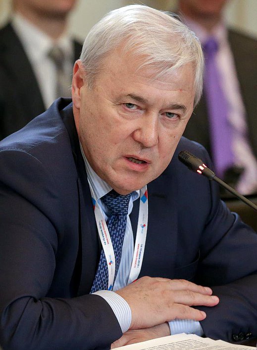 «Встреча Председателя Государственной Думы Федерального Собрания РФ
С.Е.Нарышкина с представителями иностранного бизнеса». 
