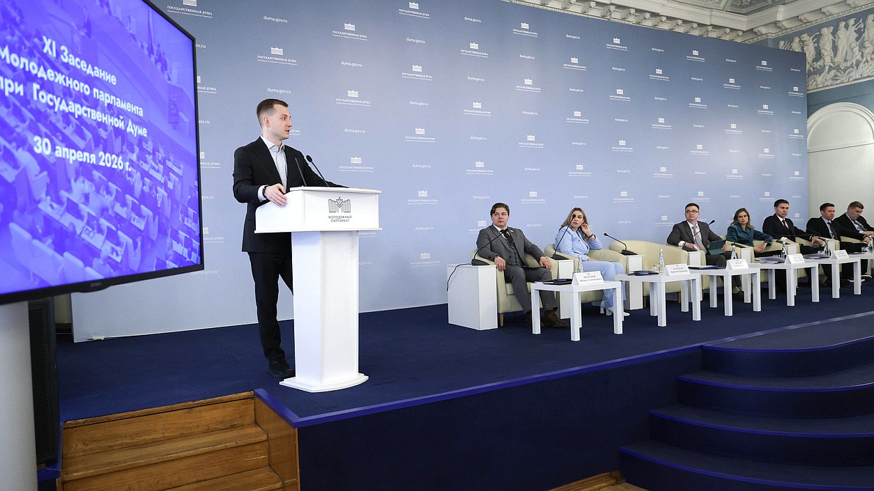 Председатель Комитета по молодежной политике Артем Метелев