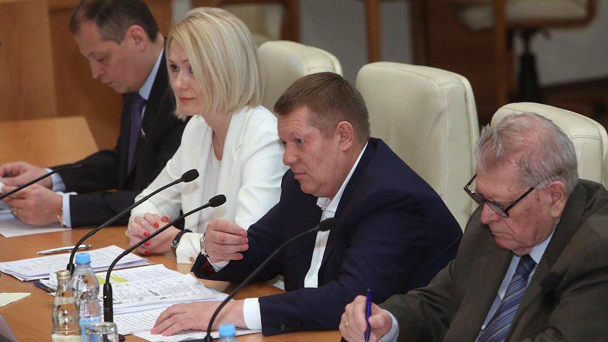 Круглый стол Комитета Государственной Думы по аграрным вопросам на тему «Совершенствование земельного законодательства в целях повышения эффективного использования земель сельскохозяйственного назначения». 

