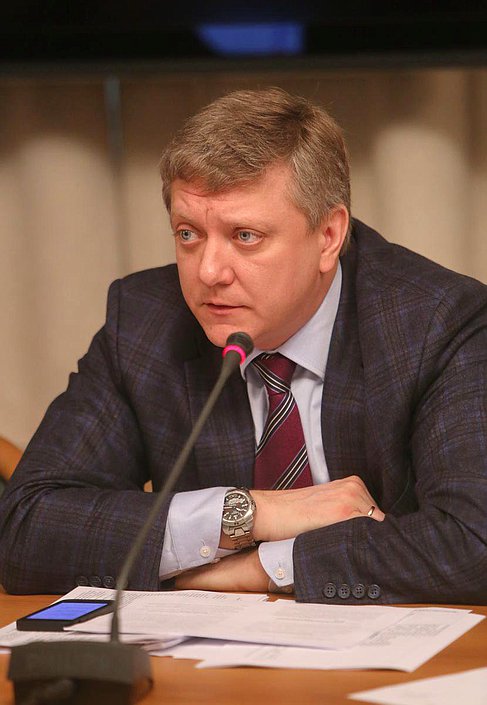 Рабочее совещание при Комитете Государственной Думы по конституционному законодательству и государственному строительству по обсуждению новой редакции Кодекса Российской Федерации об административных правонарушениях. 

