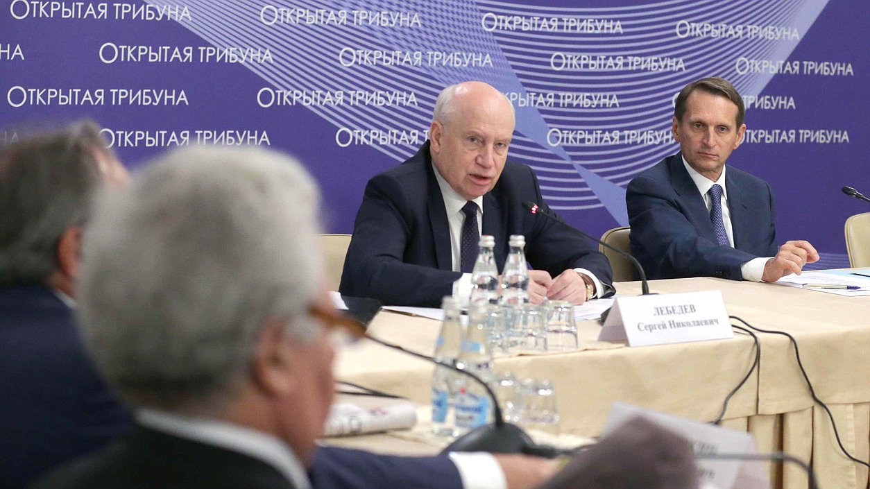  Заседание «открытой трибуны» на тему 
«25 лет со дня образования Содружества Независимых Государств».

