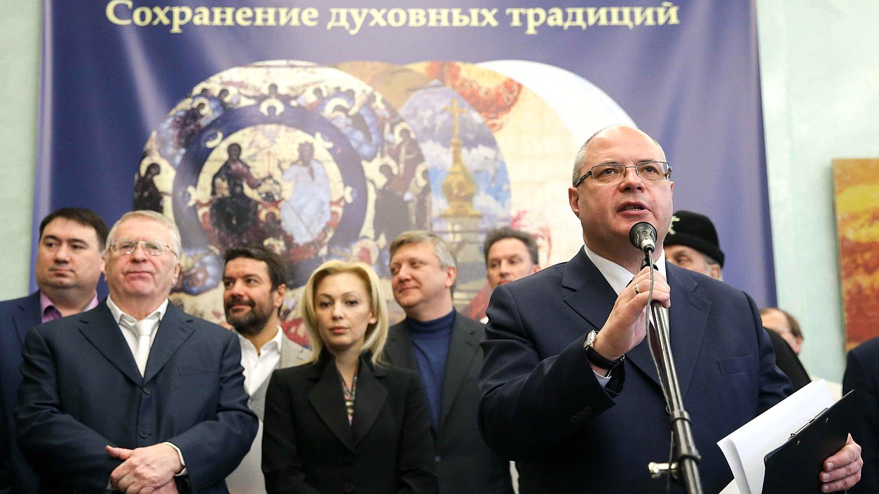 Председатель Комитета по развитию гражданского общества, вопросам общественных и религиозных объединений Сергей Гаврилов. Автор фото: Марат Абулхатин/Фотослужба Государственной Думы