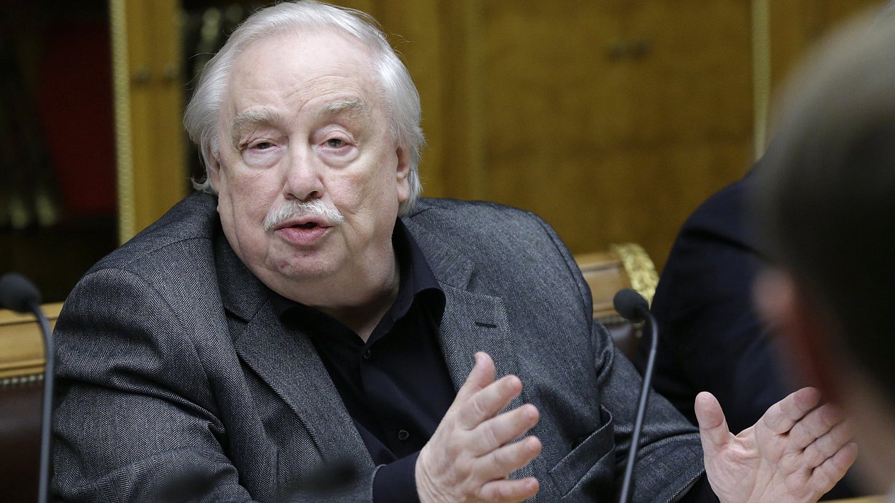 Анатолий Лысенко