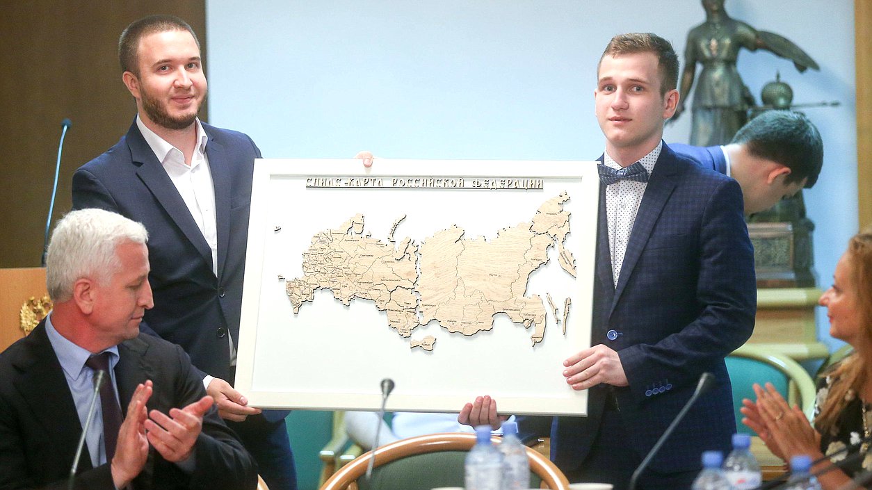 Торжественная церемония награждения победителей Всероссийского конкурса среди образовательных организаций России «История местного самоуправления моего края»