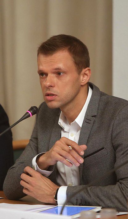  Расширенное заседание Комитета по информационной политике, информационным технологиям и связи. 
