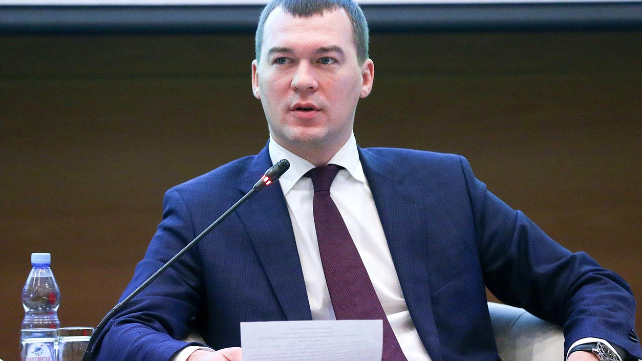 Председатель Комитета по физической культуре, спорту, туризму и делам молодежи Михаил Дегтярев. Автор фото: Марат Абулхатин/Фотослужба Государственной Думы