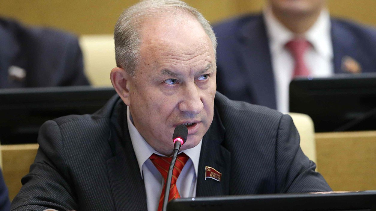 Первый заместитель председателя Комитета по делам национальностей Валерий Рашкин. Автор фото: Марат Абулхатин/Фотослужба Государственной Думы