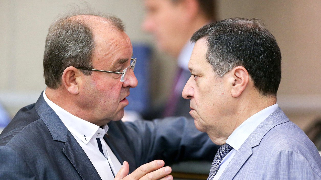 Председатель Комитета по бюджету и налогам Андрей Макаров