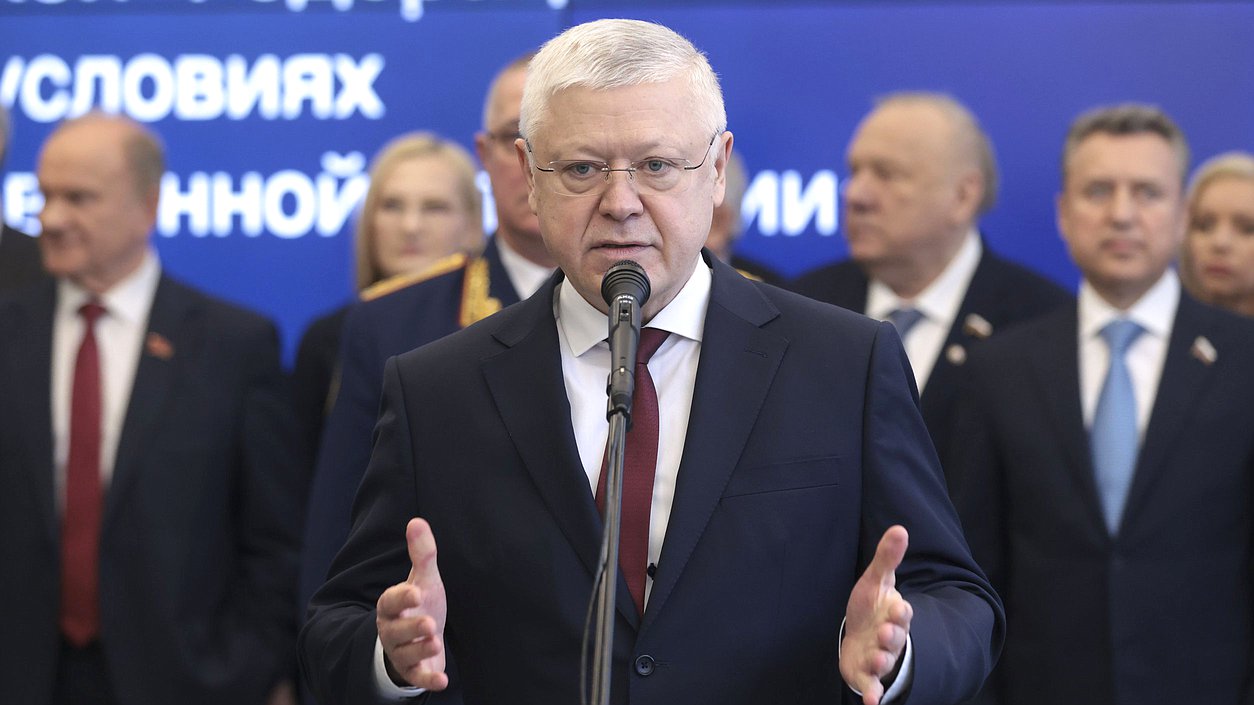 Председатель Комитета по безопасности и противодействию коррупции Василий Пискарев