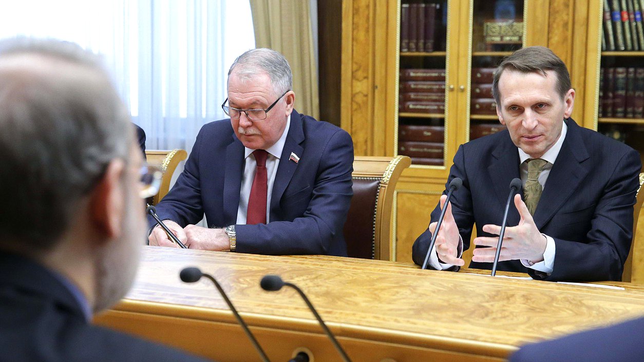 Встреча Председателя Государственной Думы 
Федерального Собрания Российской Федерации С.Е.Нарышкина 
c Председателем Собрания исламского совета 
Исламской Республики Иран А.Лариджани.
