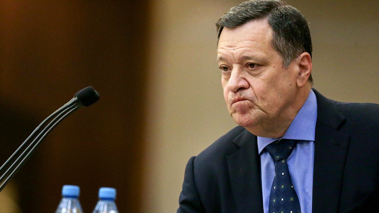 Председатель Комитета по бюджету и налогам Андрей Макаров во время пленарного заседания.Фото: Анна Исакова/Фотослужба Государственной Думы.