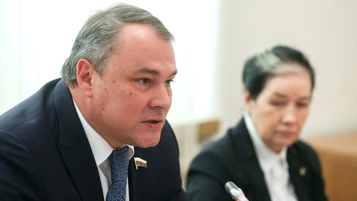 Заместитель Председателя Государственной Думы Петр Толстой